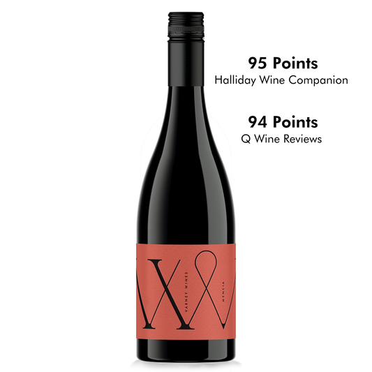 BOttle shot of Varney Wines Mencía abd point scores
